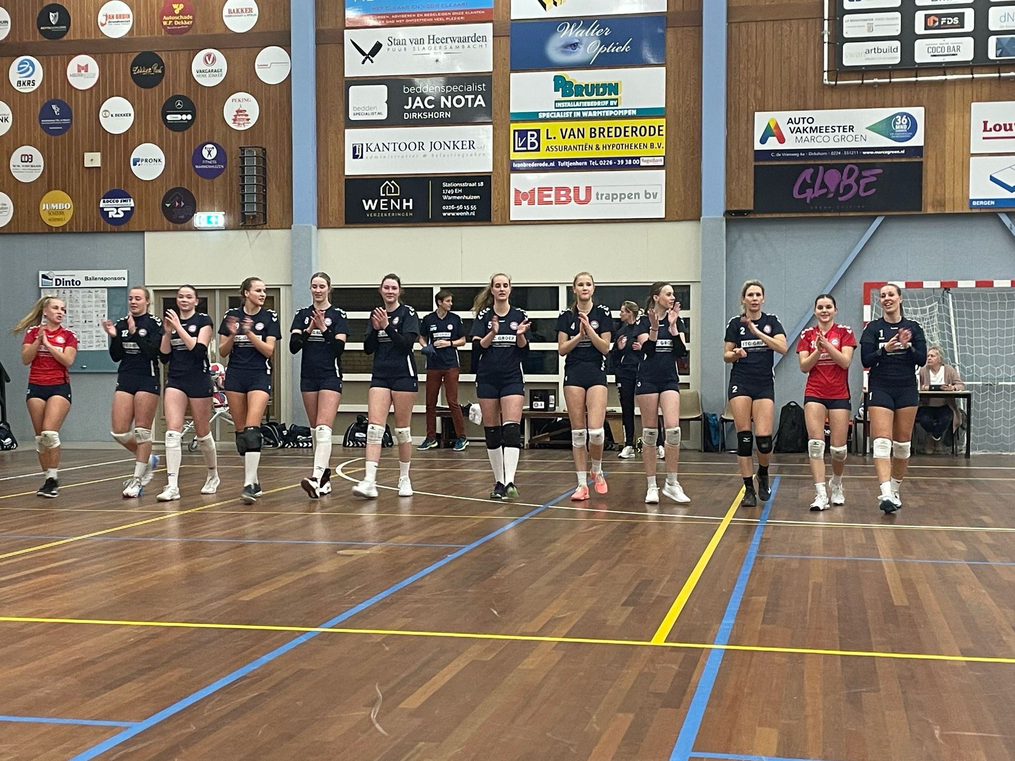 Koploper AVV Keistad Verliest In Warmenhuizen Vizier Op Volleybal